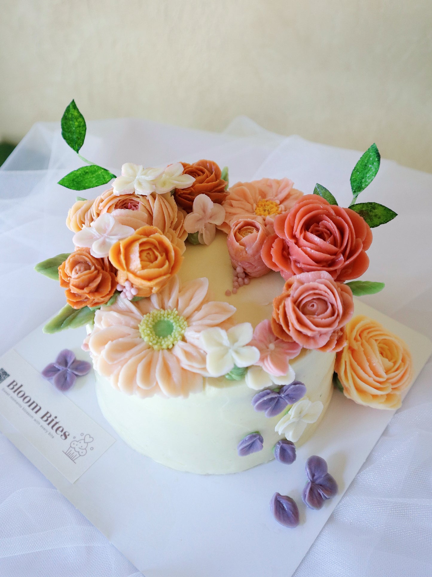 CUSTOM FLOWER CAKES