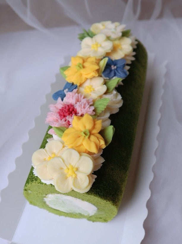 FLORAL ROLL CAKE