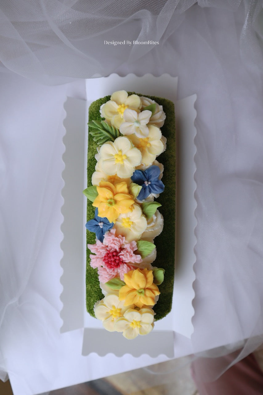 FLORAL ROLL CAKE