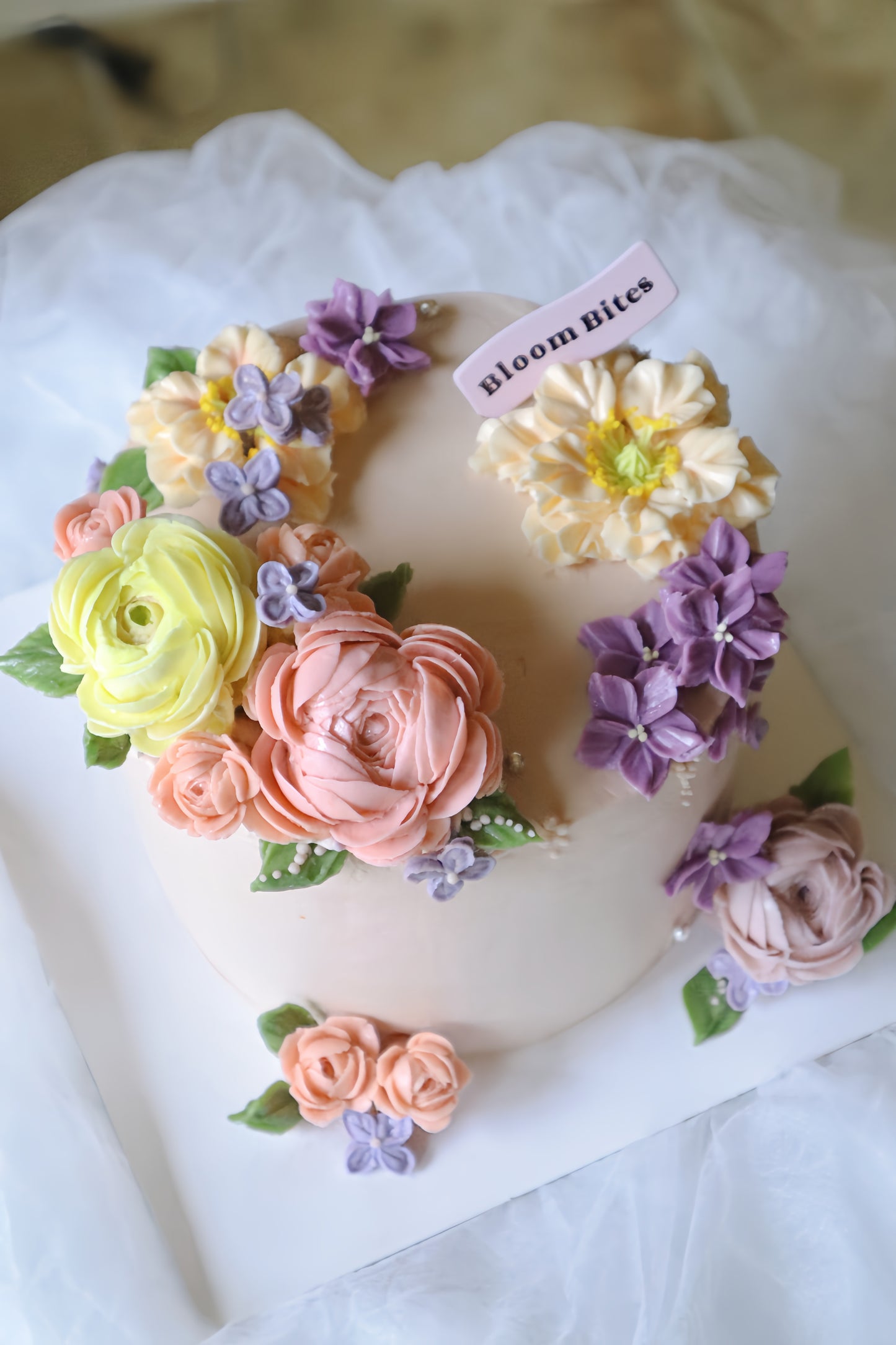 CUSTOM FLOWER CAKES